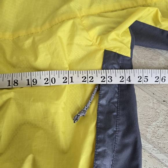 Vintage Patagonia Yellow and Gray Rain Jacket Windbreaker Large - Picture 4 of 9